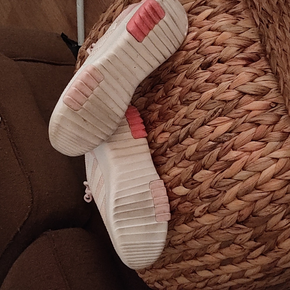 Pink Adidas - Picture 4 of 5